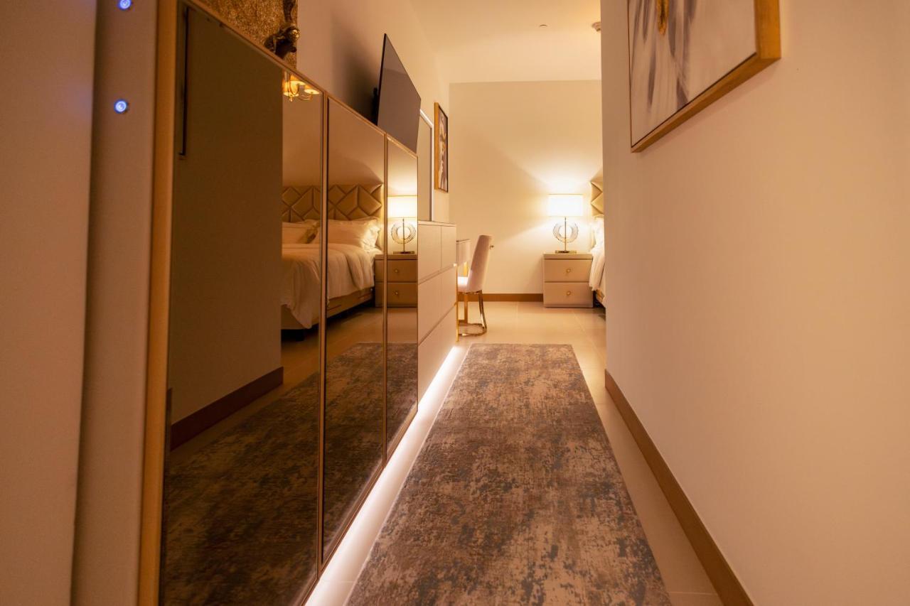 Vida Dubai Marina & Yacht Club , Hotel And Residences , Luxurious 2Br ภายนอก รูปภาพ