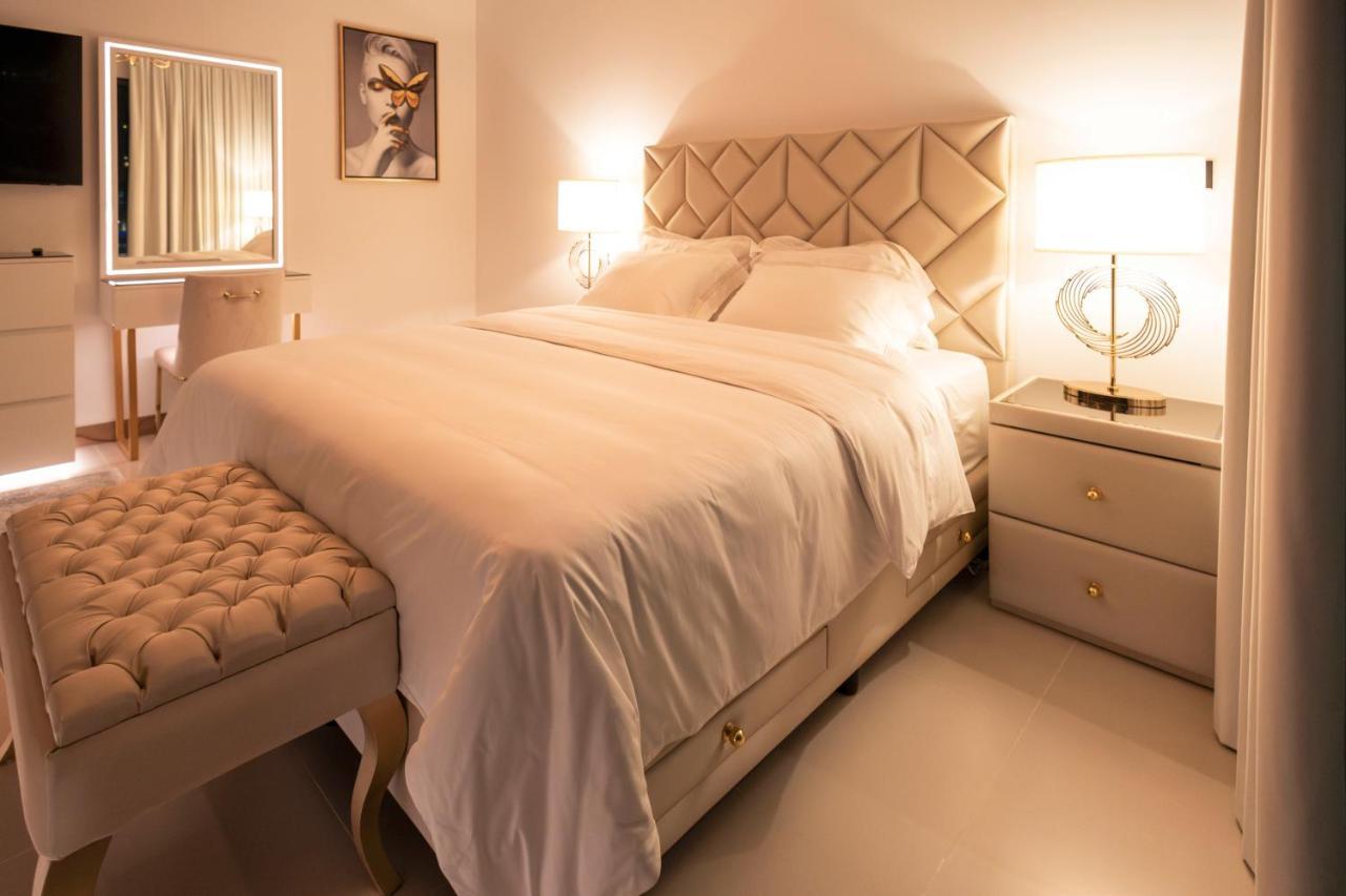Vida Dubai Marina & Yacht Club , Hotel And Residences , Luxurious 2Br ภายนอก รูปภาพ