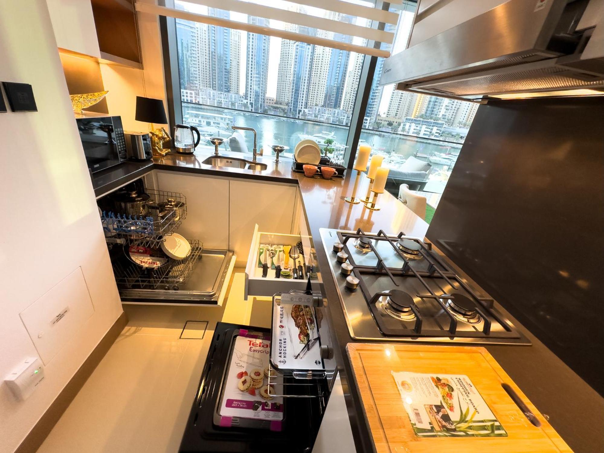Vida Dubai Marina & Yacht Club , Hotel And Residences , Luxurious 2Br ภายนอก รูปภาพ